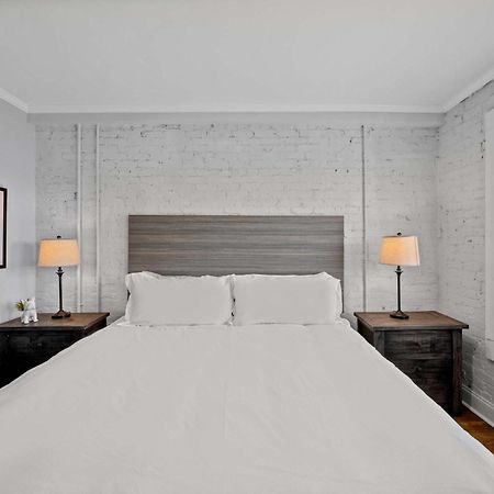 Discover Conway Trendy Downtown Loft Exterior photo